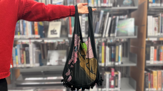 T Shirt Book Bag tile